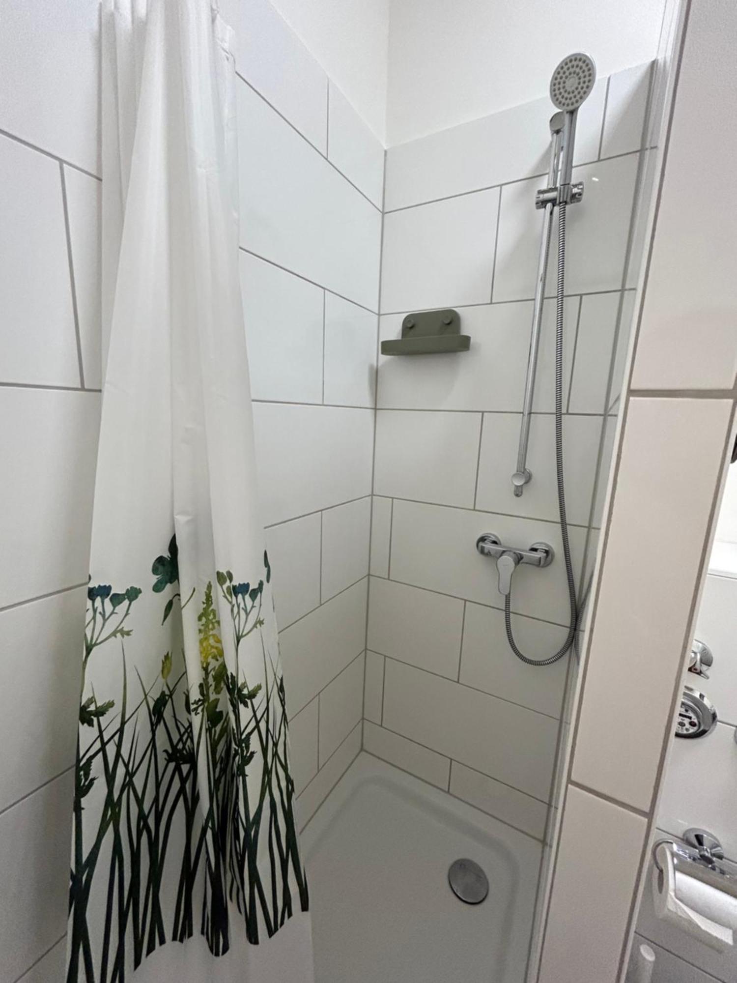 35 Qm Grosses Mit Eigenem Badezimmer In Den Elbvororten Appartamento Amburgo