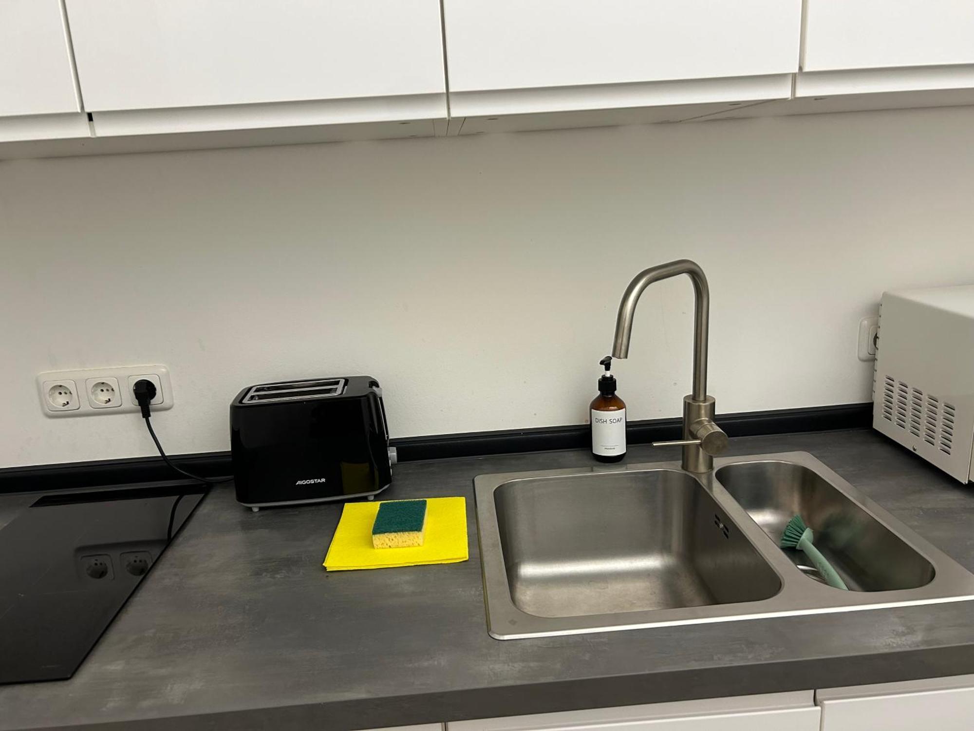 Apartament 35 Qm Grosses Mit Eigenem Badezimmer In Den Elbvororten *