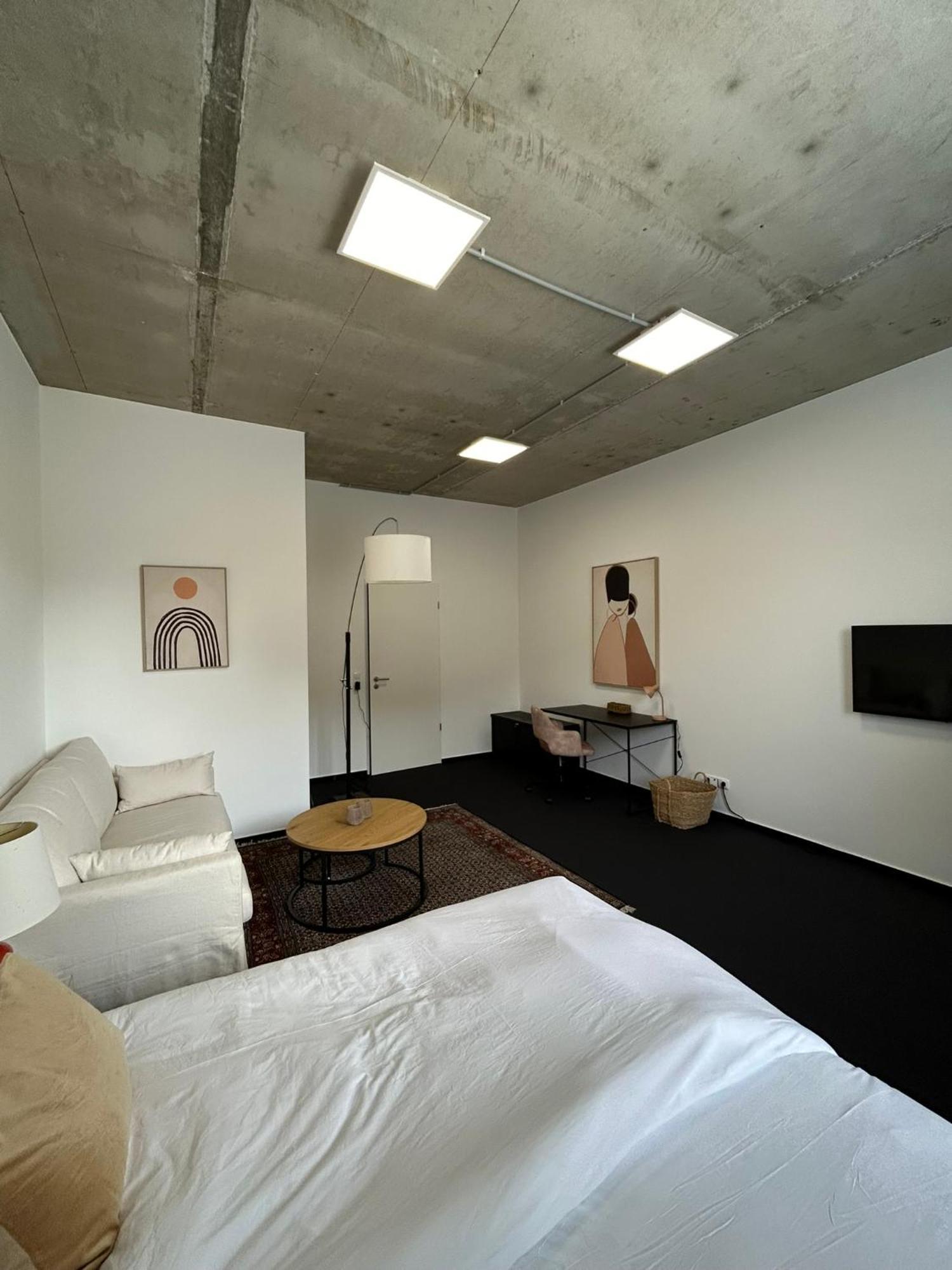 Apartament 35 Qm Grosses Mit Eigenem Badezimmer In Den Elbvororten *